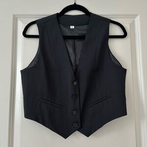 Amazon | Black vest
